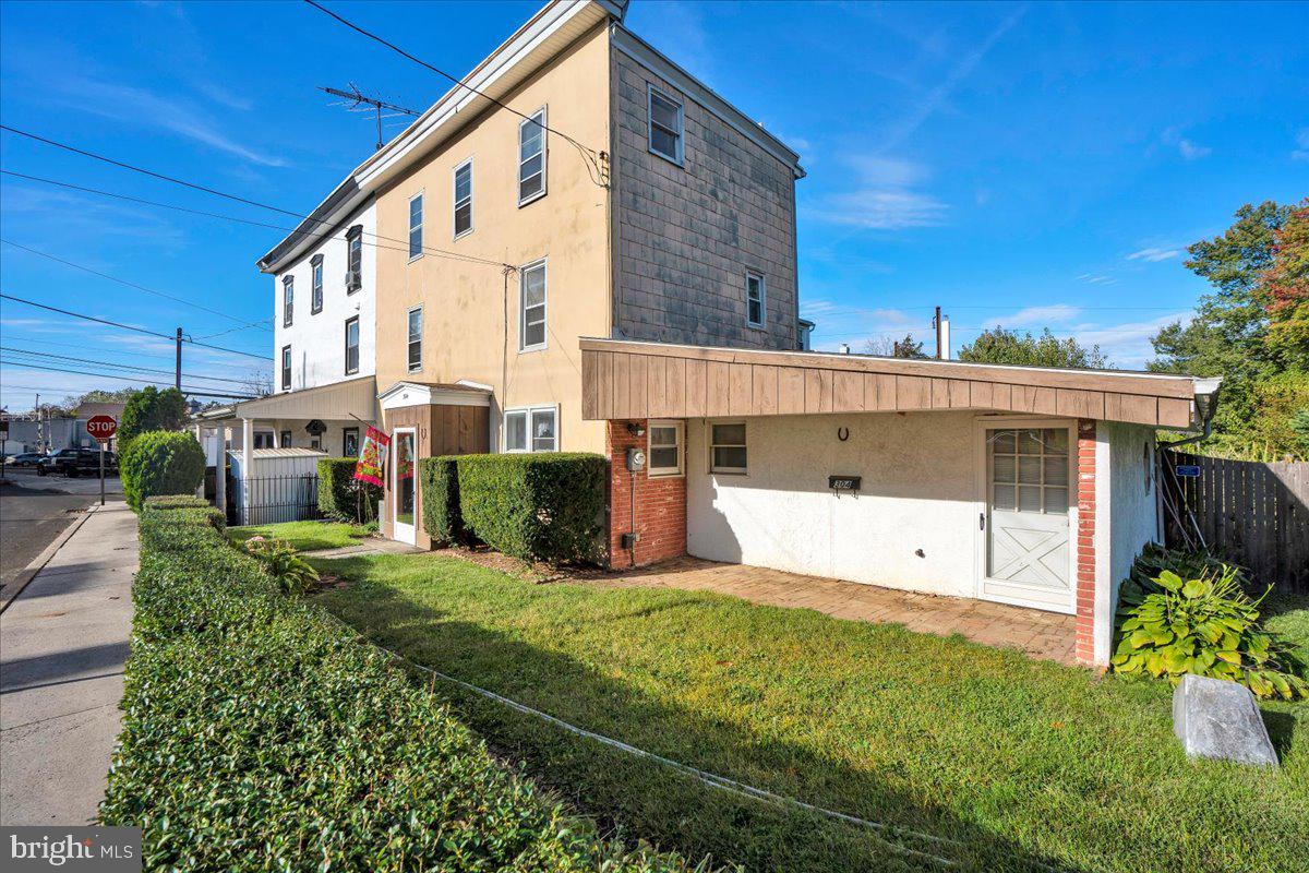 304 East Montgomery Ave  