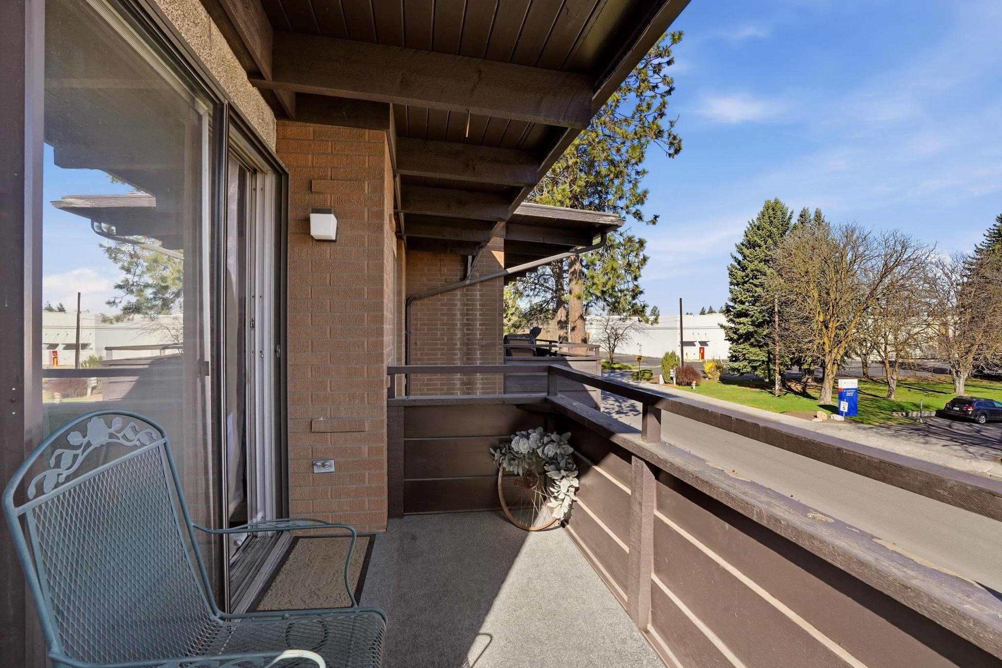 108 East Rowan Avenue, Unit 12 Spokane, WA 99207 - Photo 25 of 32