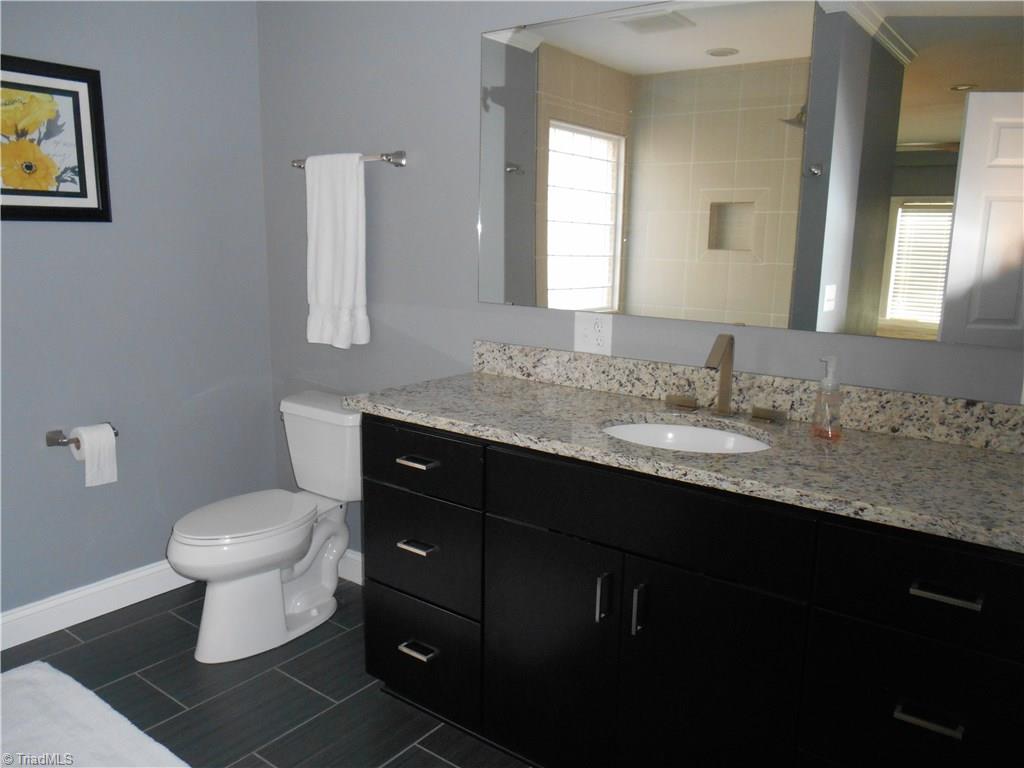412 Robin Road Mount Airy, NC 27030 - Photo 4 of 21 Gallery Image 4