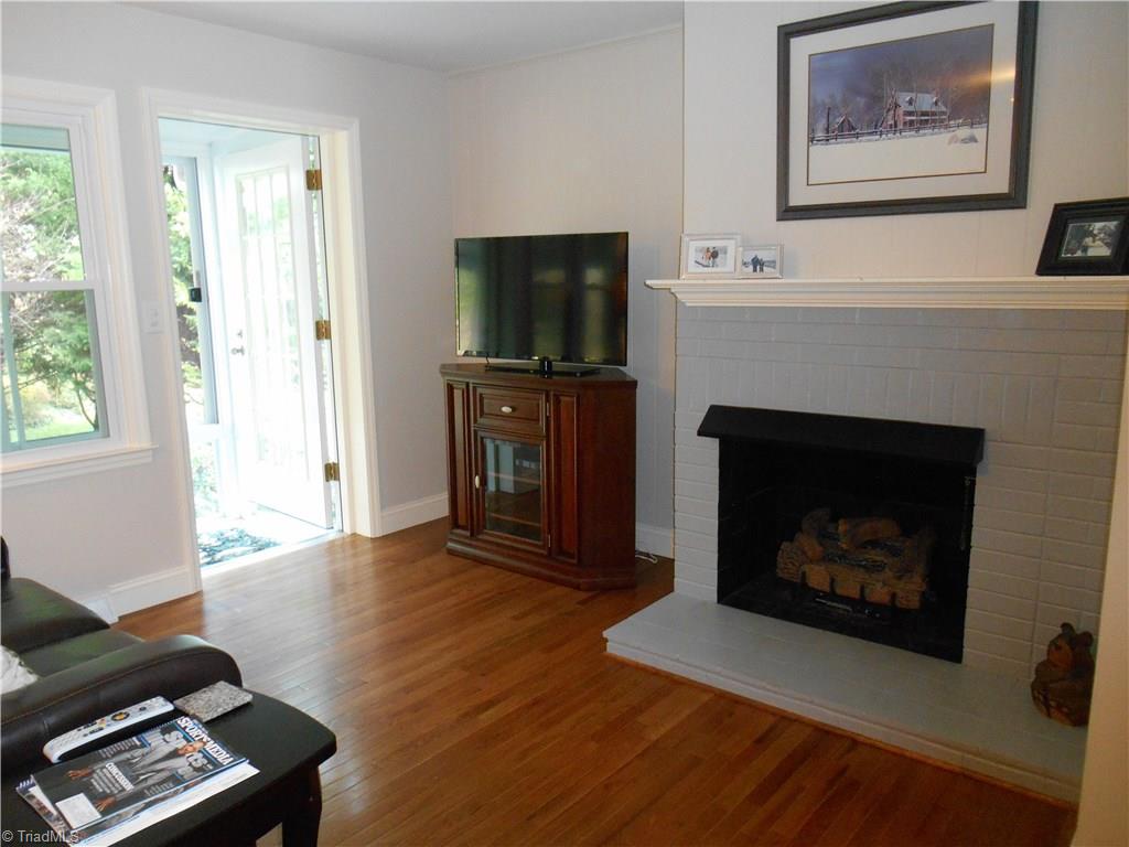 412 Robin Road Mount Airy, NC 27030 - Photo 9 of 21 Gallery Image 9