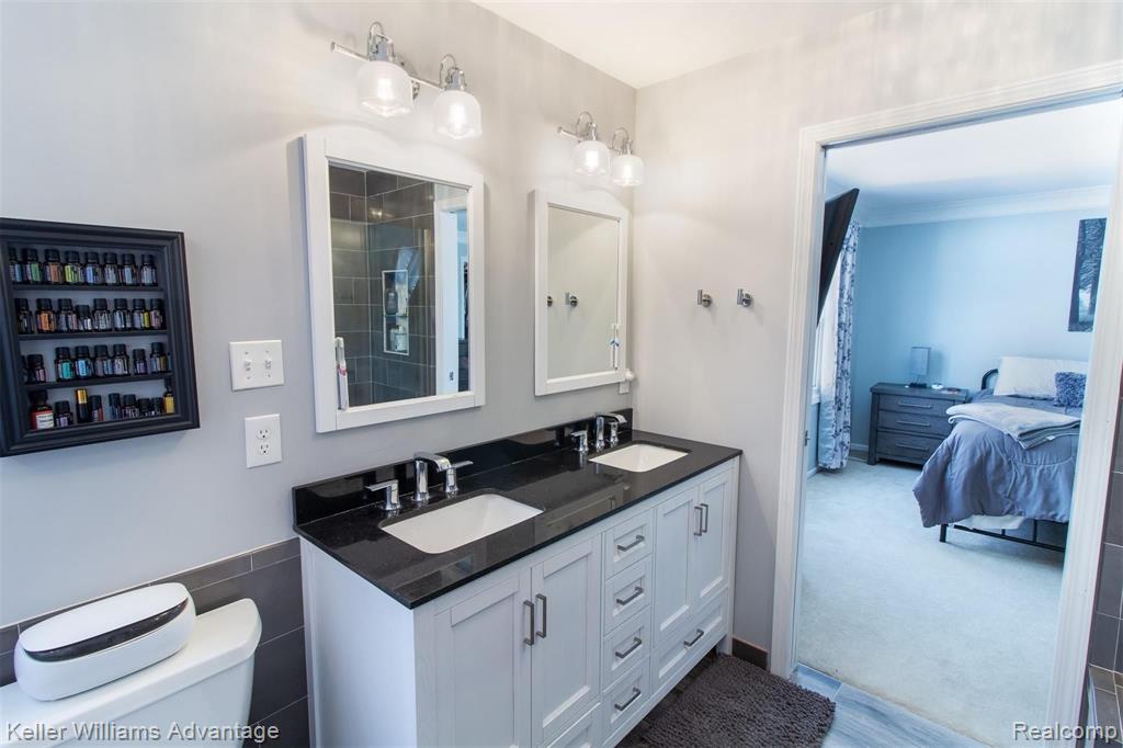 2376 Rancroft Beat Rochester Hills, MI 48306 - Photo 26 of 48