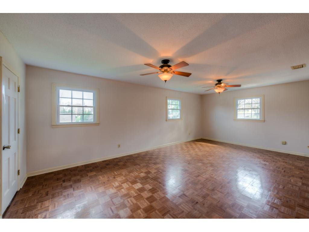204 Tiffany Road Bristol, TN 37620 - Photo 14 of 28 Photo 14