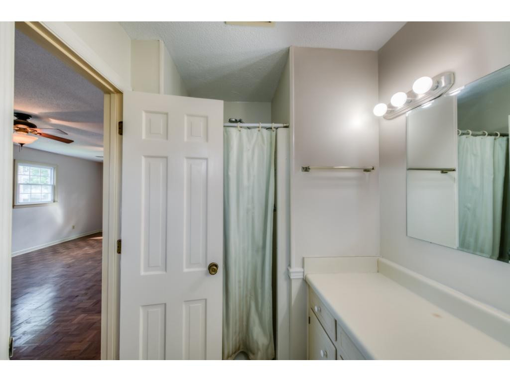 204 Tiffany Road Bristol, TN 37620 - Photo 16 of 28 Photo 16