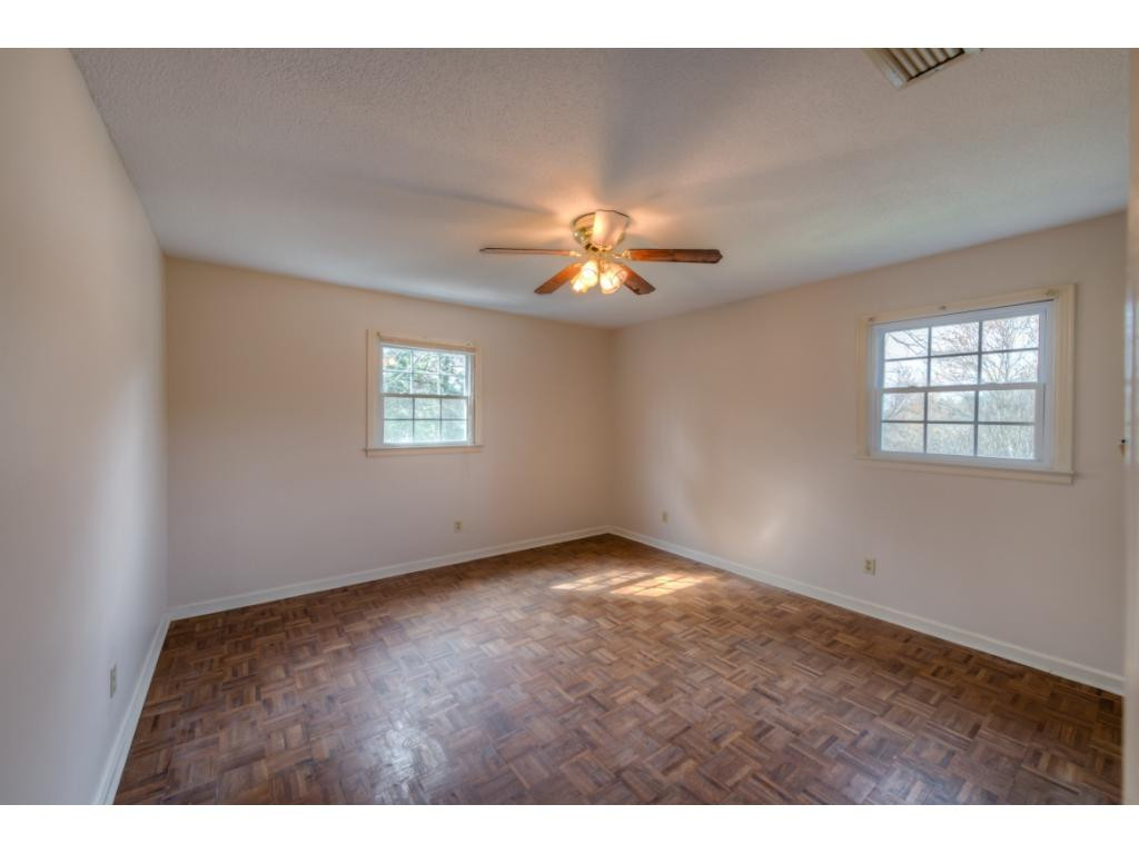 204 Tiffany Road Bristol, TN 37620 - Photo 17 of 28 Photo 17