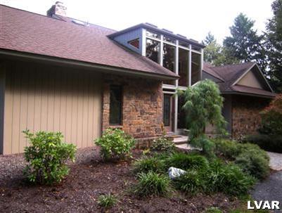 1947 Quarter Mile Road Bethlehem, PA 18015 - Photo 2 of 40 Gallery Image 2