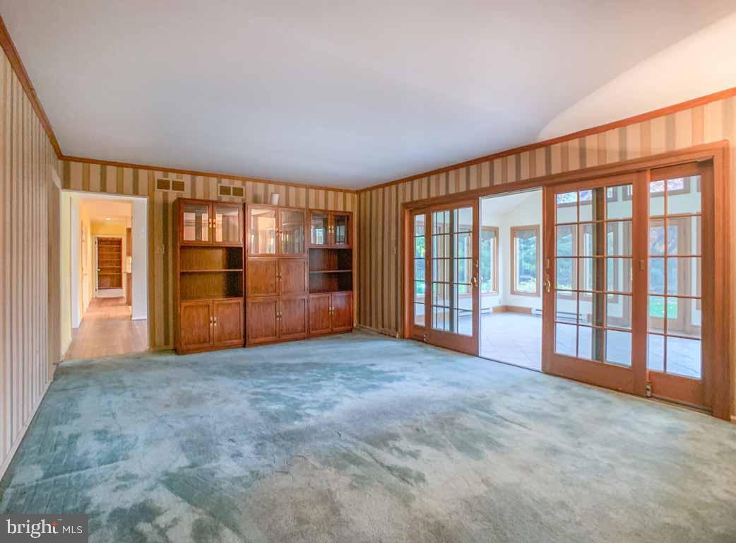 363 Richard Road Yardley, PA 19067 - Photo 13 of 52 Gallery Image 13