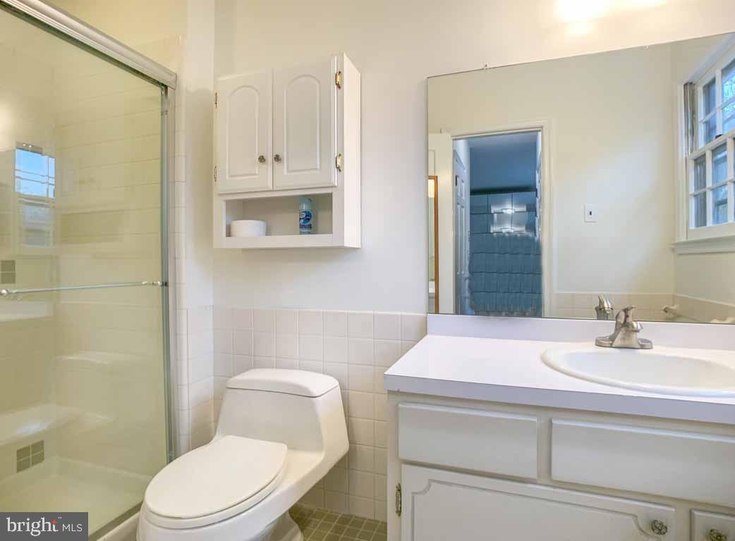 363 Richard Road Yardley, PA 19067 - Photo 30 of 52 Gallery Image 30