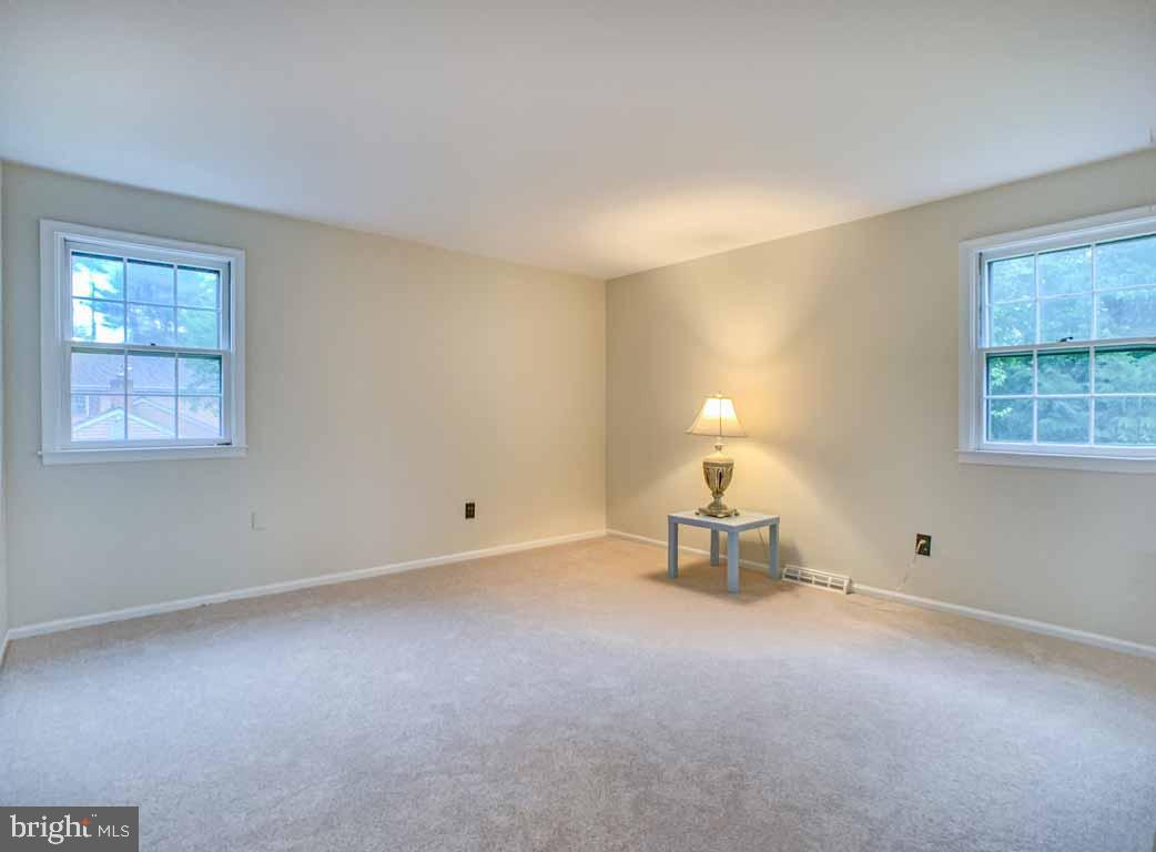 363 Richard Road Yardley, PA 19067 - Photo 38 of 52 Gallery Image 38