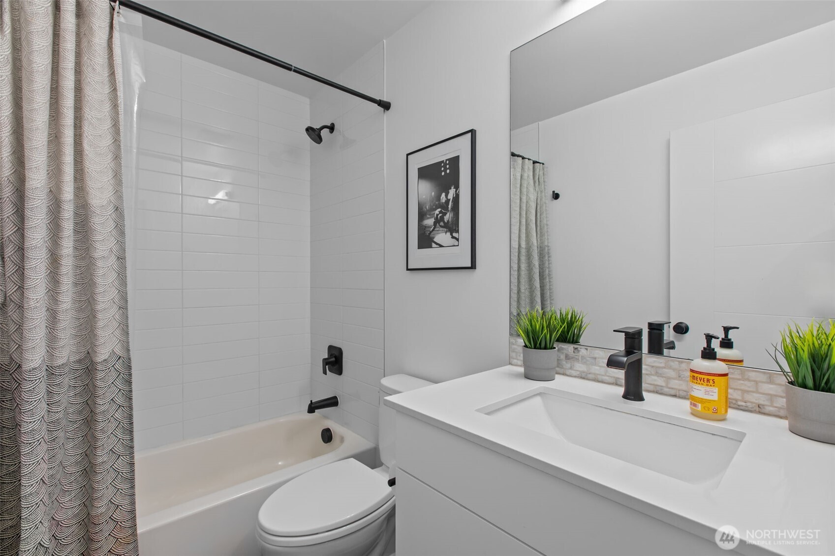 806 Northwest 50th Street, Unit B Seattle, WA 98107 - Photo 23 of 35