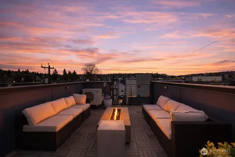 $785,000 | 806 Northwest 50th Street, Unit B, Seattle, WA 98107