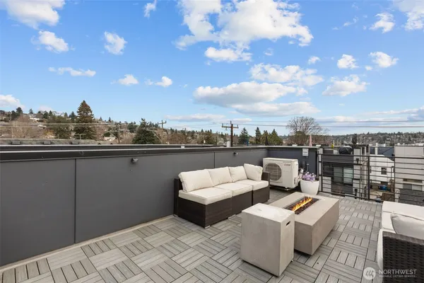 $759,950 | 806 Northwest 50th Street, Unit B, Seattle, WA 98107