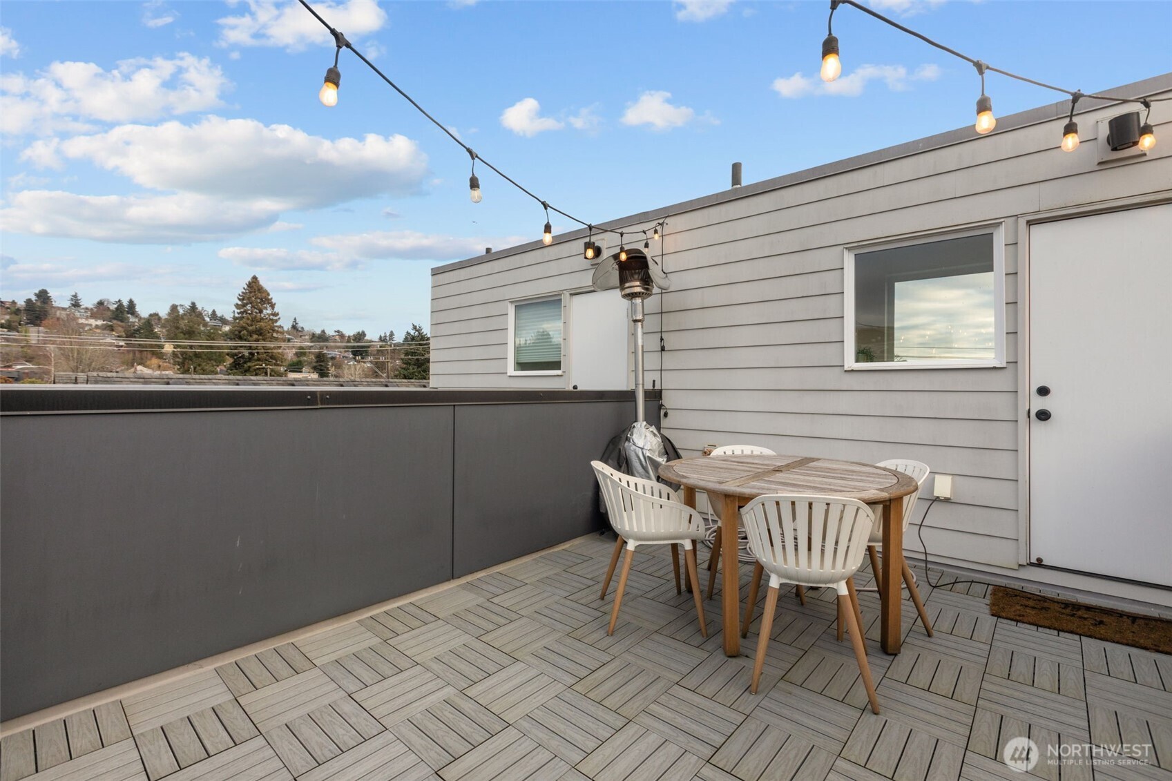 806 Northwest 50th Street, Unit B Seattle, WA 98107 - Photo 29 of 35