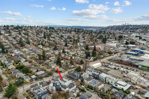 $785,000 | 806 Northwest 50th Street, Unit B, Seattle, WA 98107