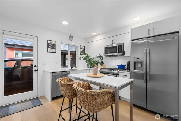 $759,950 | 806 Northwest 50th Street, Unit B, Seattle, WA 98107