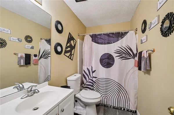 $259,000 | 7030 Kingston Lane, McDonough, GA 30253