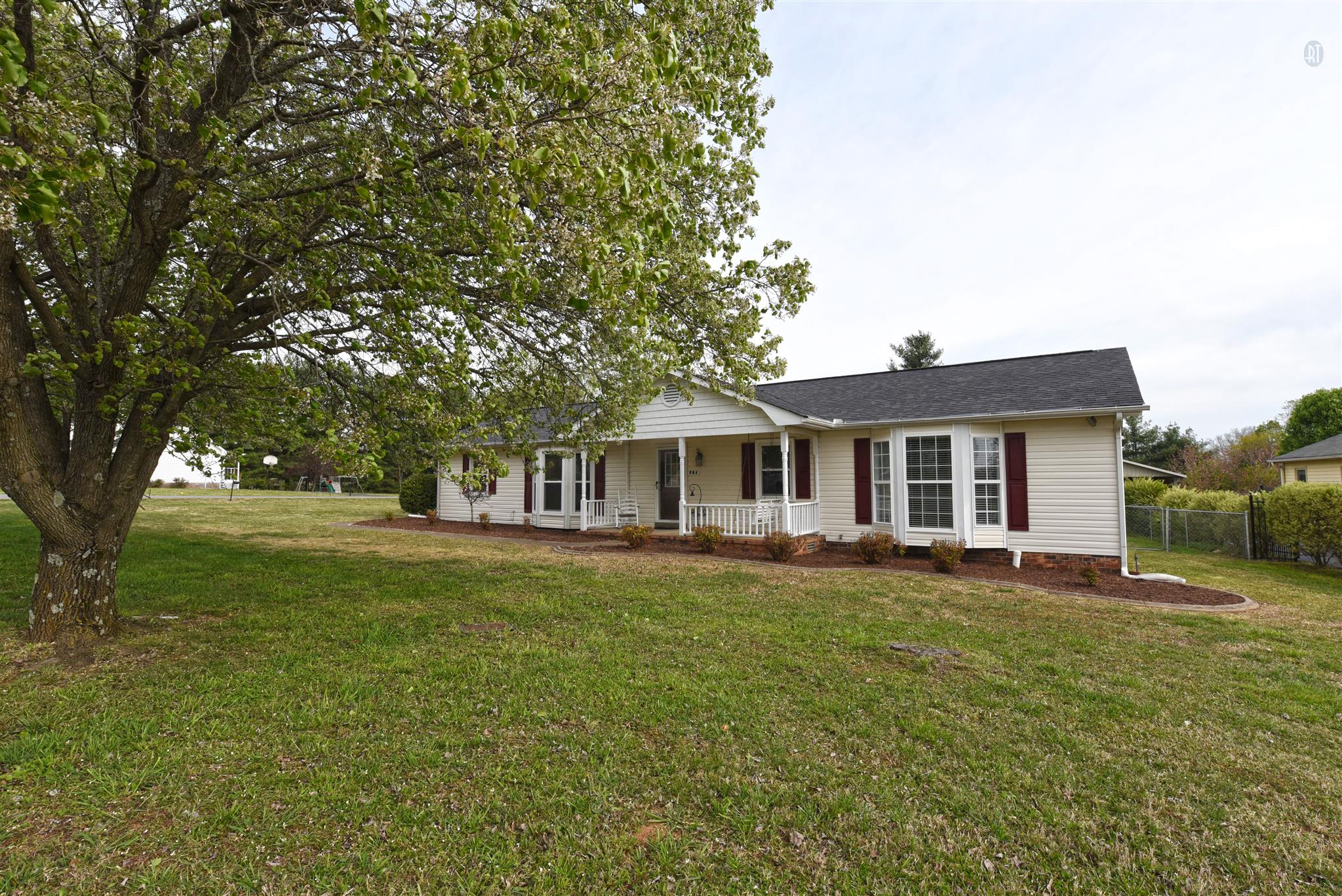 731 Compton Road Murfreesboro, TN 37130 - Photo 1 of 27 Gallery Image 1
