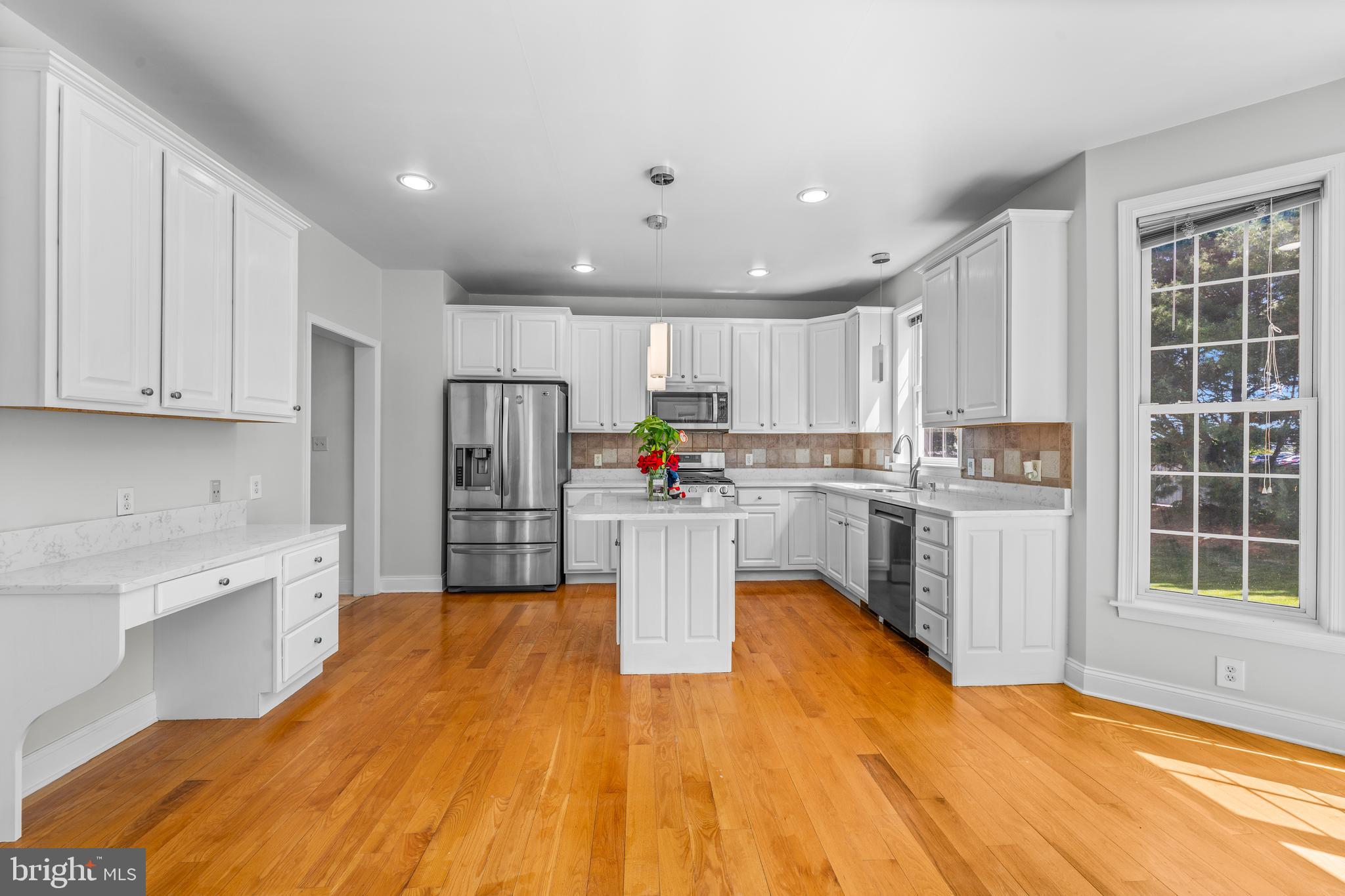 271 Squire Lane Lititz, PA 17543 - Photo 8 of 29