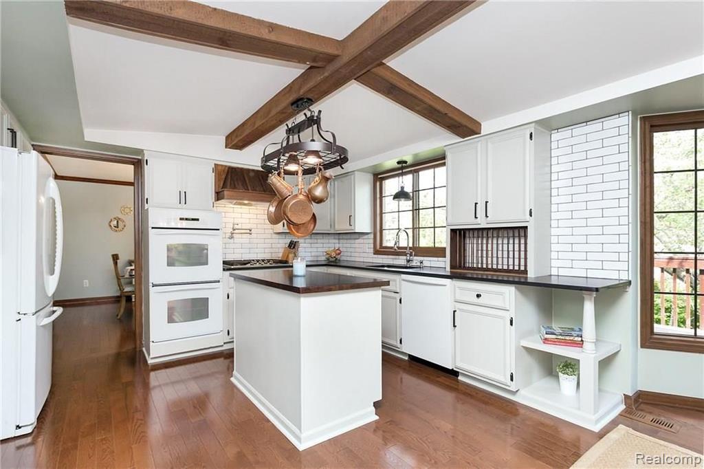 3600 Salem Drive Rochester Hills, MI 48306 - Photo 13 of 46