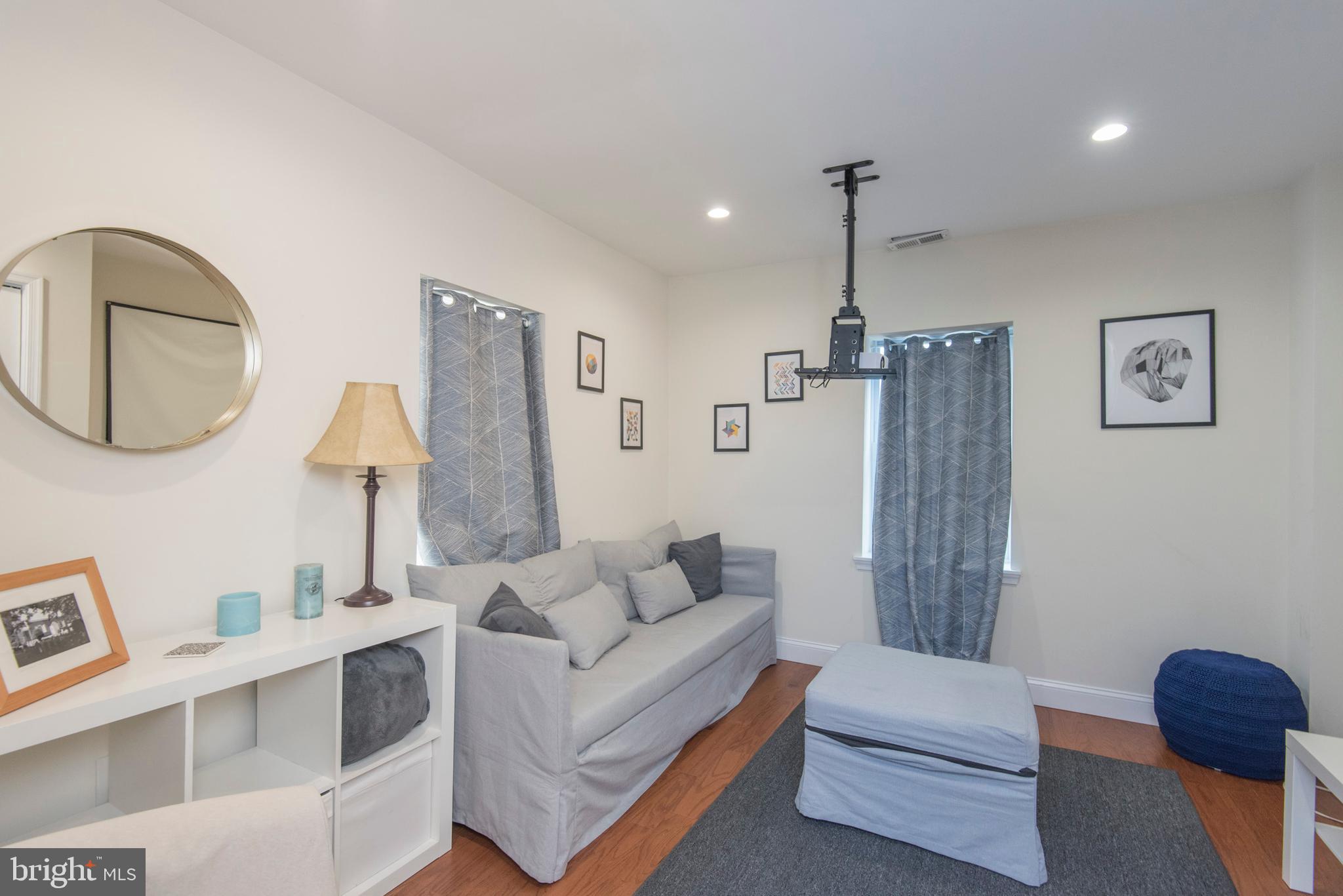 708 South 20th Street Philadelphia, PA 19146 - Photo 26 of 35