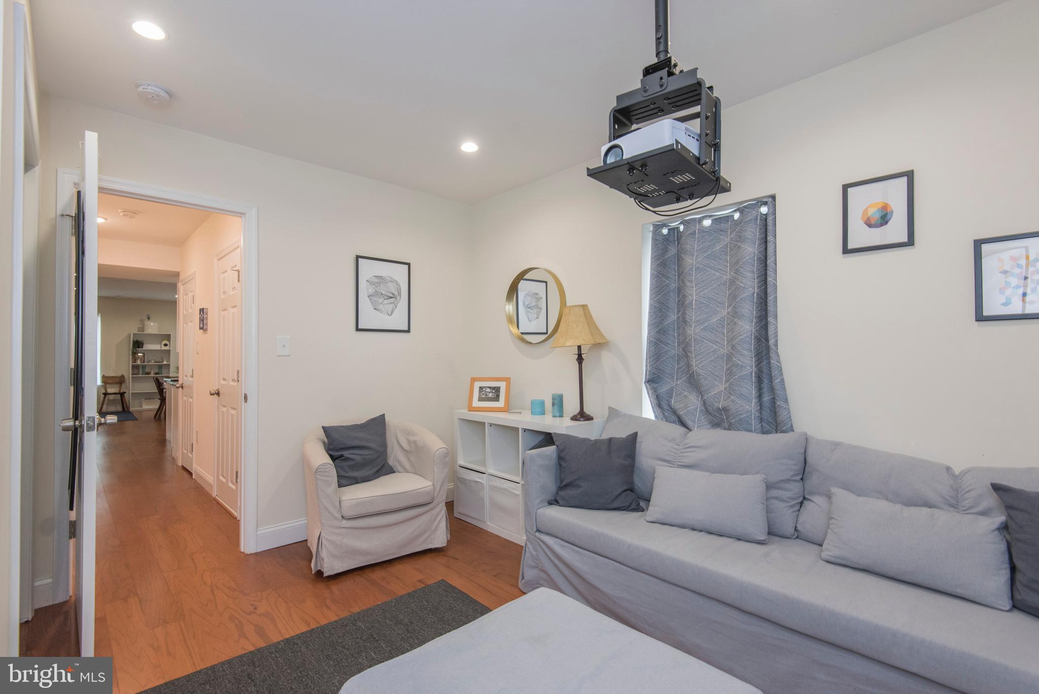 708 South 20th Street Philadelphia, PA 19146 - Photo 28 of 35