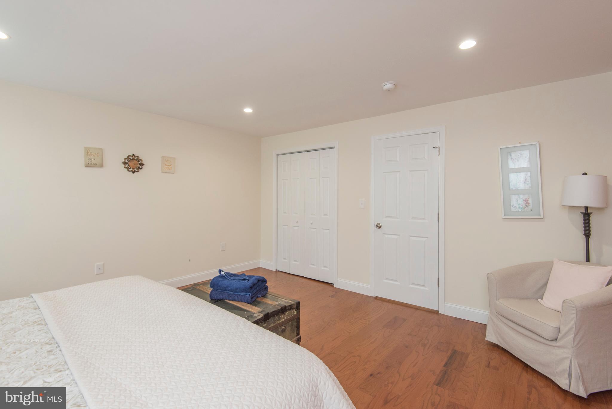 708 South 20th Street Philadelphia, PA 19146 - Photo 32 of 35