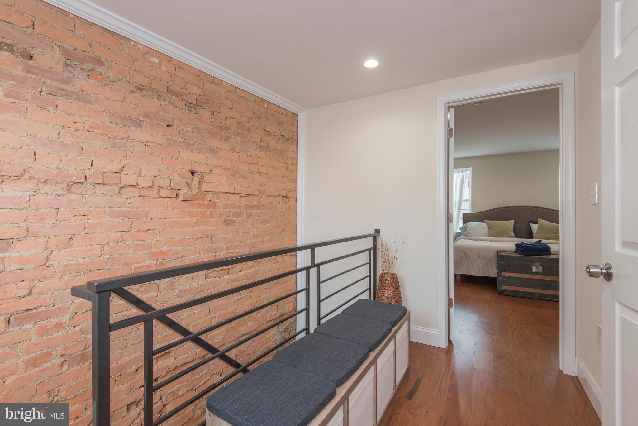 708 South 20th Street Philadelphia, PA 19146 - Photo 33 of 35