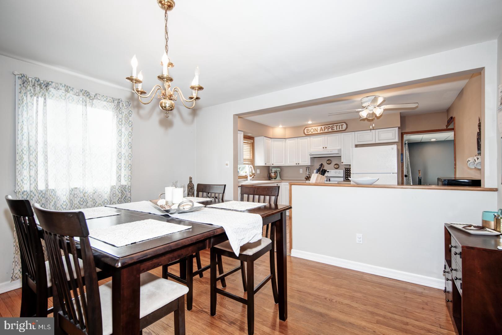 54 Fairhill Road Morton, PA 19070 - Photo 5 of 21 Dining Room