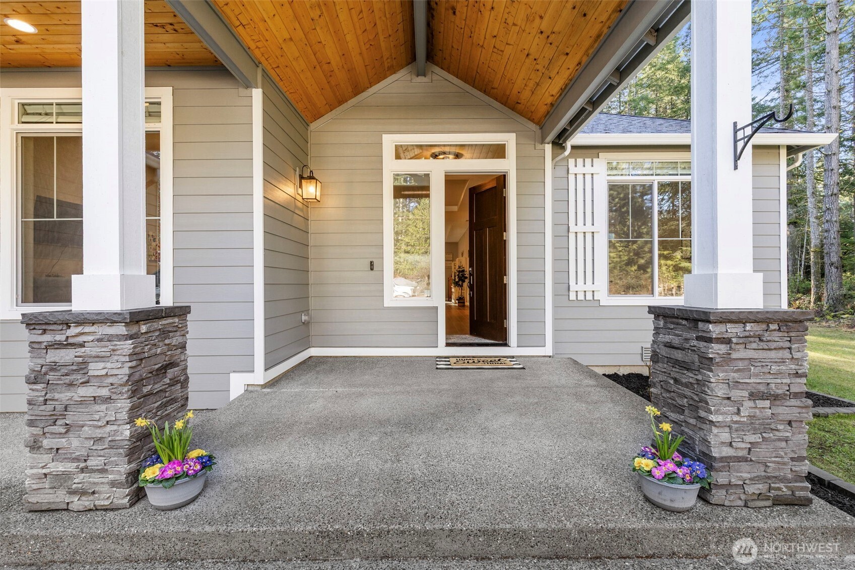 930 Southwest J H Road Port Orchard, WA 98367 - Photo 5 of 33
