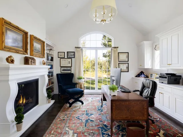 $2,500,000 | 3205 County Road 101, Minnetonka, MN 55391