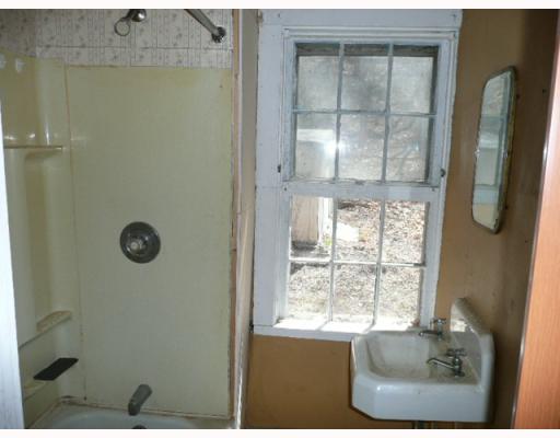 422 Front Street Woonsocket, RI 02895 - Photo 5 of 12 Master Bath/Spa.