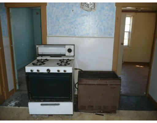 422 Front Street Woonsocket, RI 02895 - Photo 7 of 12 Kitchen.