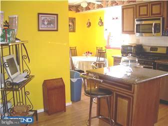 9208 Puritan Road Philadelphia, PA 19114 - Photo 7 of 12 Kitchen