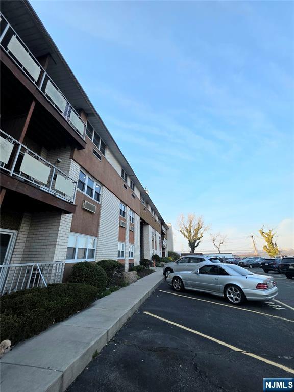 1111 River Road, Unit F19 Edgewater, NJ 07020 - Photo 7 of 16