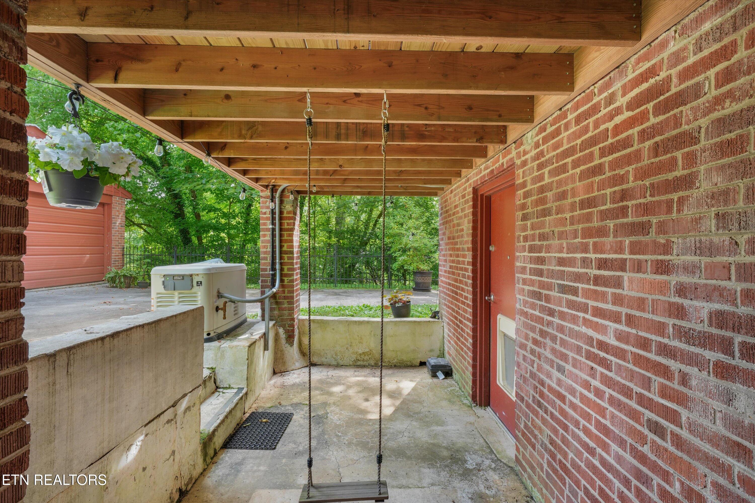 3107 Maloney Road Knoxville, TN 37920 - Photo 25 of 35 Back Patio