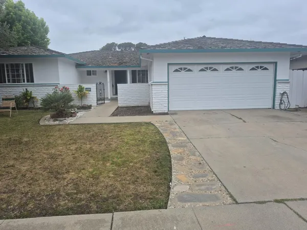 $749,000 | 1076 Sierra Madre Drive, Salinas, CA 93901
