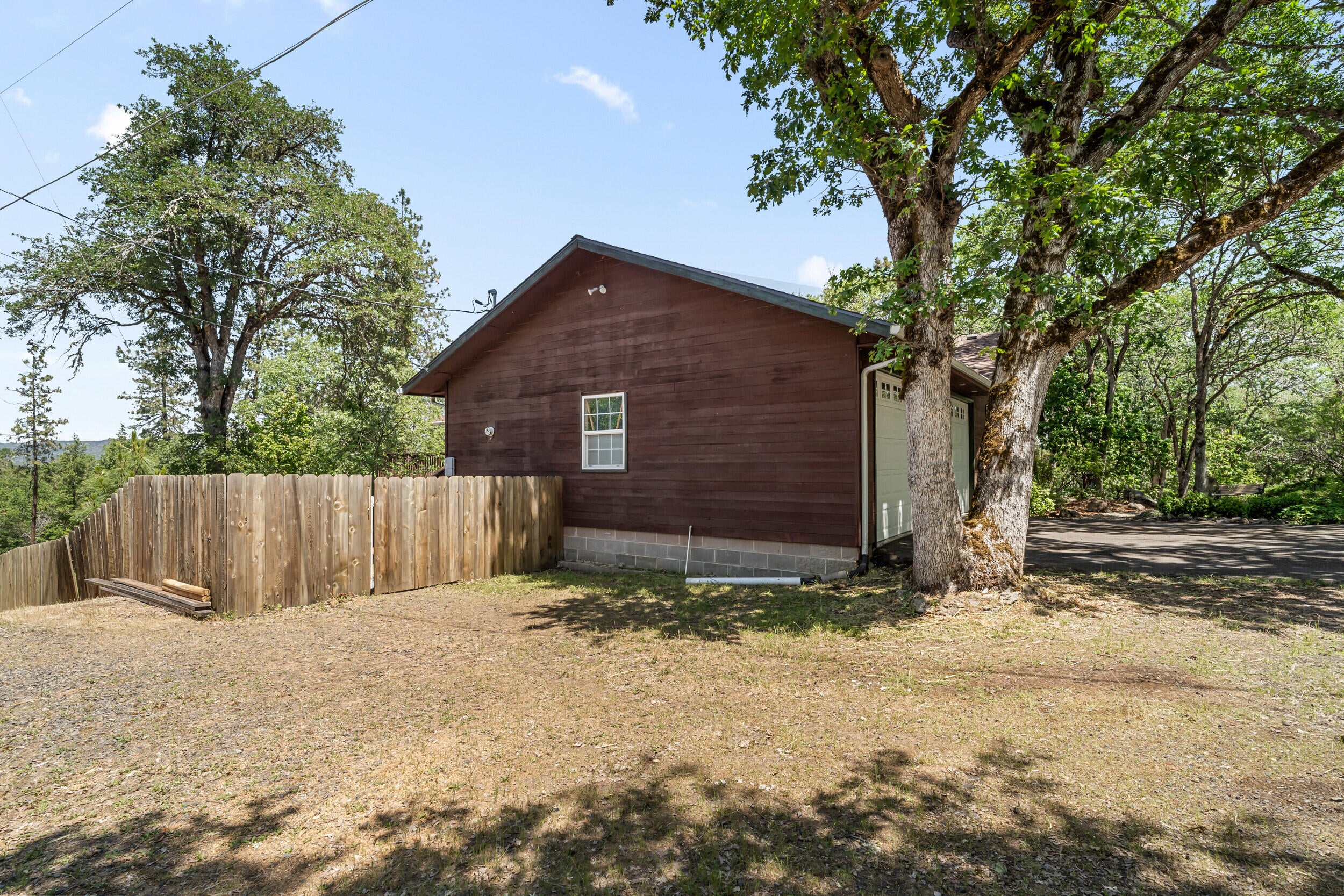 4881 Old Stage Road Central Point, OR 97502 - Photo 40 of 54 4881 old stage rd, central point-04