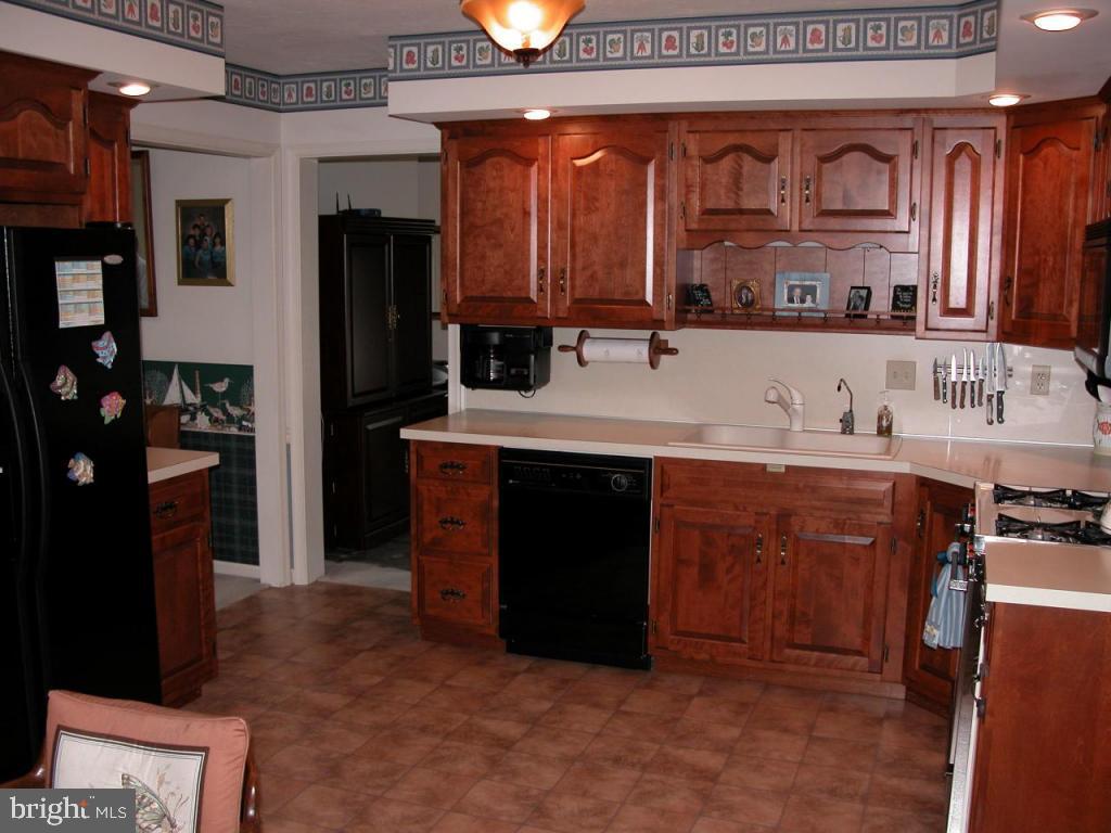 13 Ream Road, Unit 2 Stevens, PA 17578 - Photo 11 of 36 Gallery Image 11