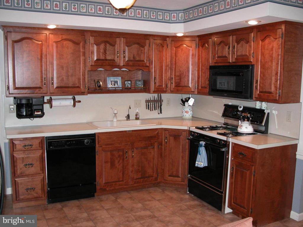 13 Ream Road, Unit 2 Stevens, PA 17578 - Photo 12 of 36 Gallery Image 12