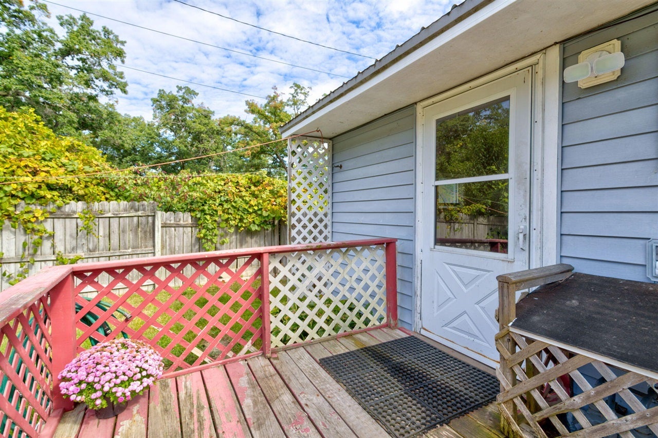 1295 South Brooks Road Muskegon, MI 49442 - Photo 16 of 32 Gallery Image 16