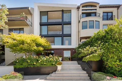 $19,900,000 | 2833 Vallejo Street, San Francisco, CA 94123