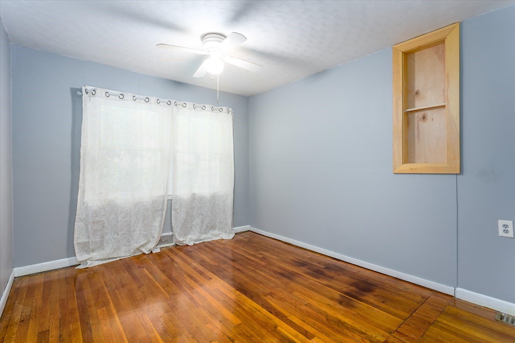 14 Wedgewood Road Worcester, MA 01602 - Photo 12 of 25 Gallery Image 12