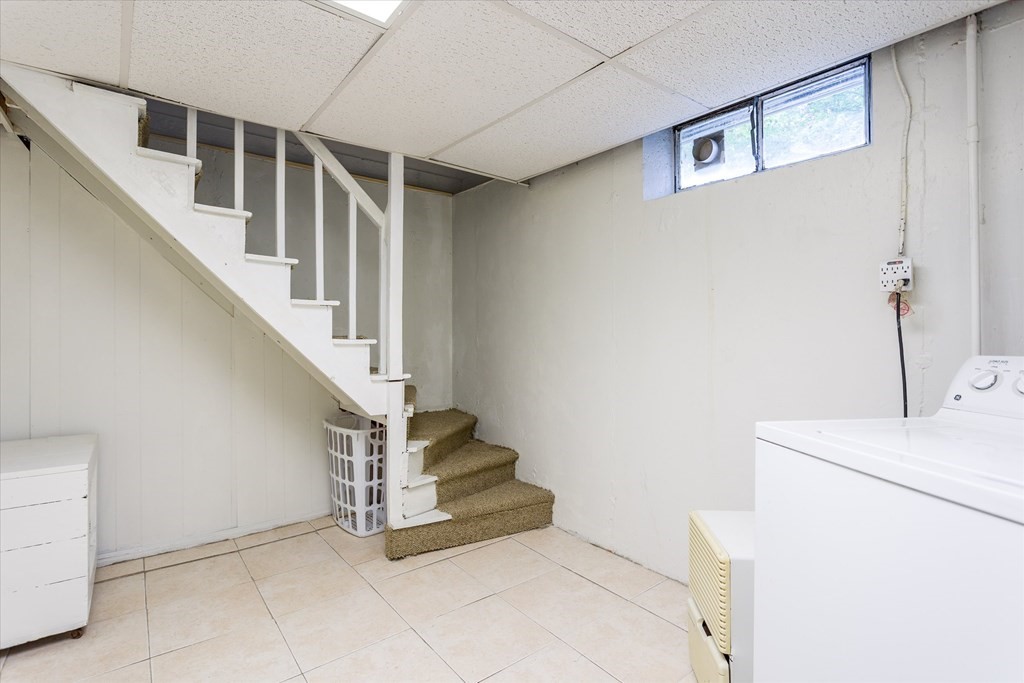 14 Wedgewood Road Worcester, MA 01602 - Photo 17 of 25 Gallery Image 17