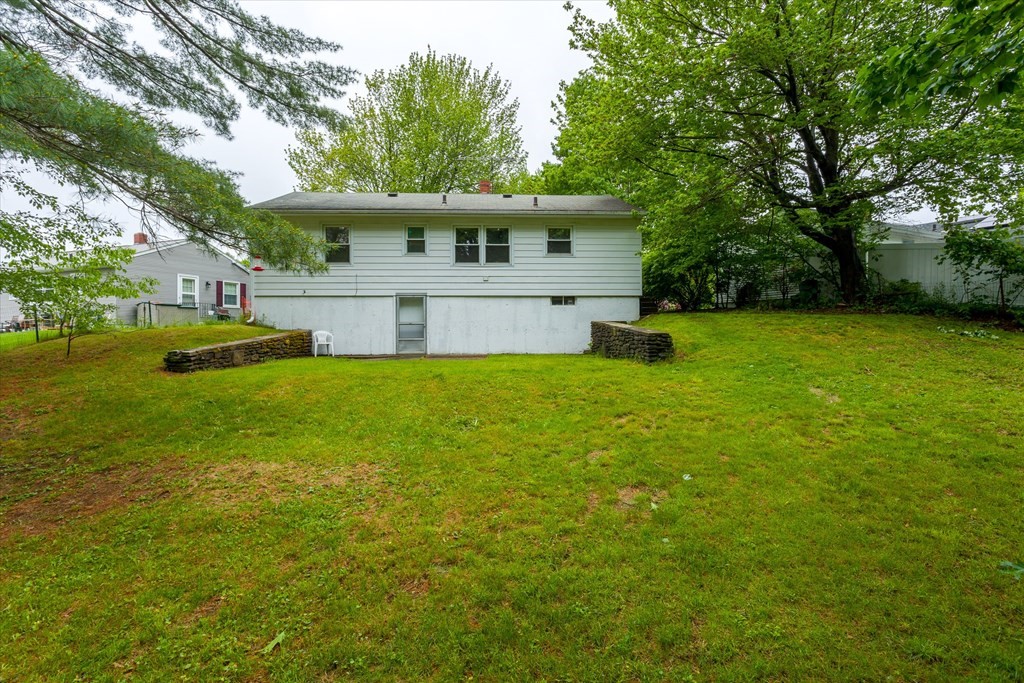 14 Wedgewood Road Worcester, MA 01602 - Photo 23 of 25 Gallery Image 23