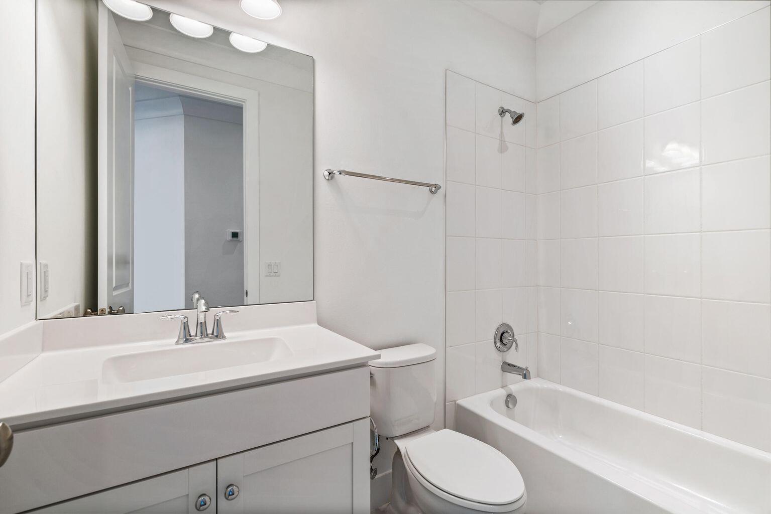 12544 Gross Pointe Road Palm Beach Gardens, FL 33418 - Photo 18 of 39 20220618041942781366000000-o