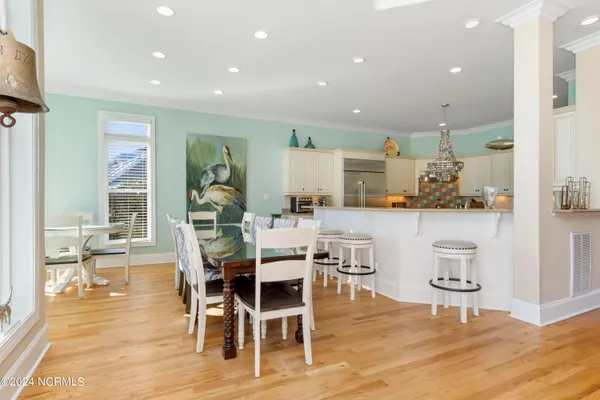 $4,390,000 | 7127 Ocean Drive, Emerald Isle, NC 28594
