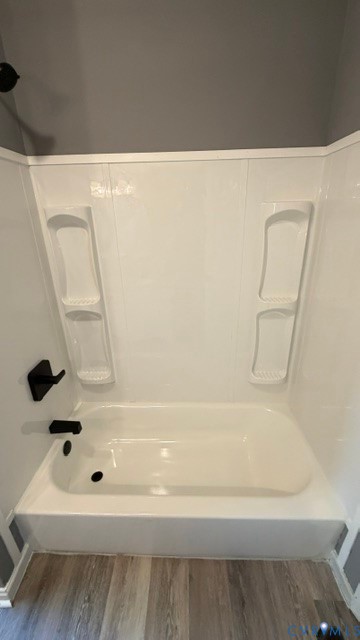 2597 Varney Road Henrico, VA 23231 - Photo 12 of 26 a bathroom with a tub