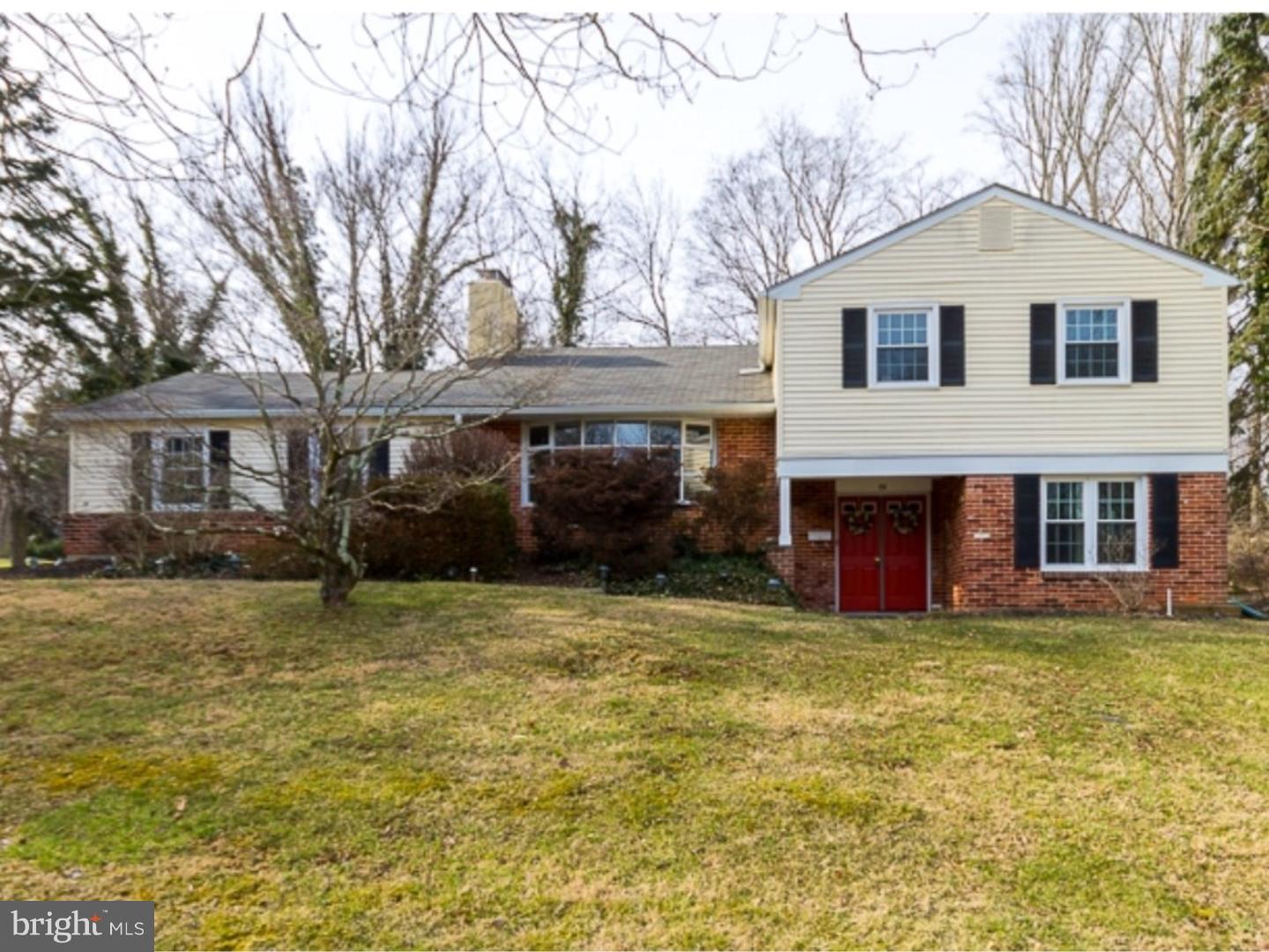 94 Oakford Road Wayne, PA 19087 - Photo 1 of 24 Front Yard
