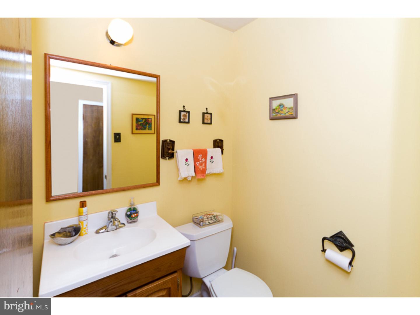 94 Oakford Road Wayne, PA 19087 - Photo 15 of 24 Half Bath