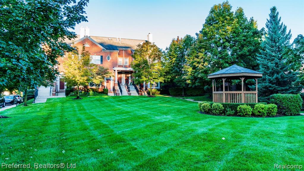 16928 Farmington Road Livonia, MI 48154 - Photo 21 of 28