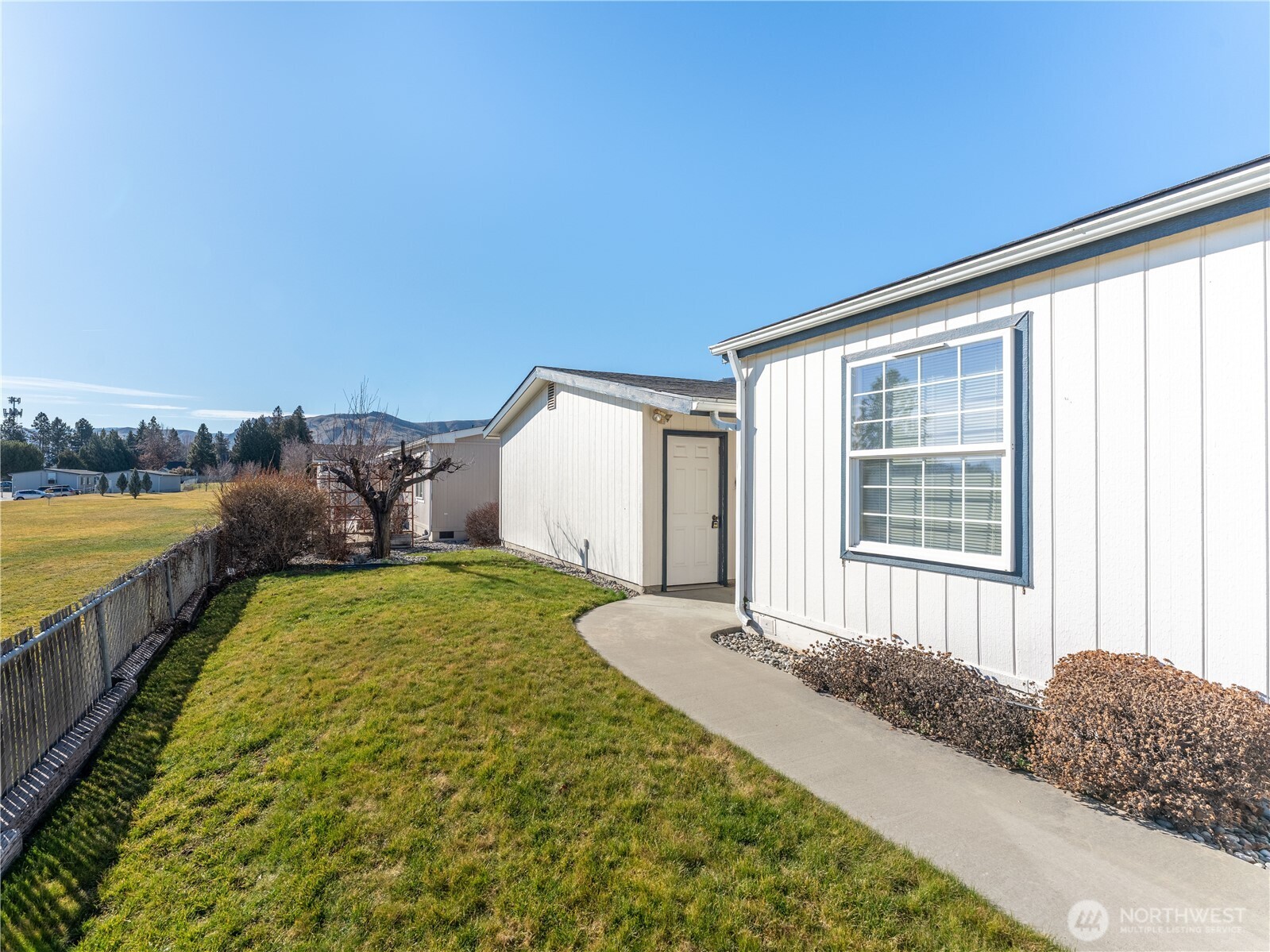 913 Meadow Ridge Drive Wenatchee, WA 98801 - Photo 35 of 36 Gallery Image 35